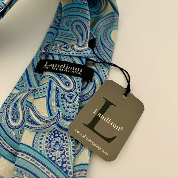 BNWT Men’s formal tie with pocket square blue pattern - Picture 3 of 4